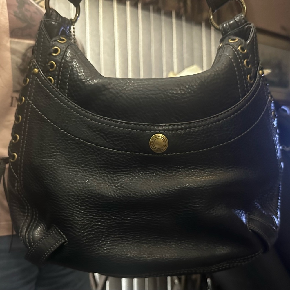 Coach HTF limited edition studded lace black leather large Abbey hobo purse - Picture 3 of 8